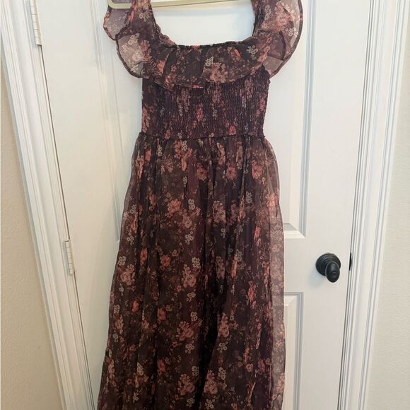 ALTAR'D STATE Valentina Ruffle Floral Maxi
Maroon Dress, Size Medium-F2 - Picture 6 of 8